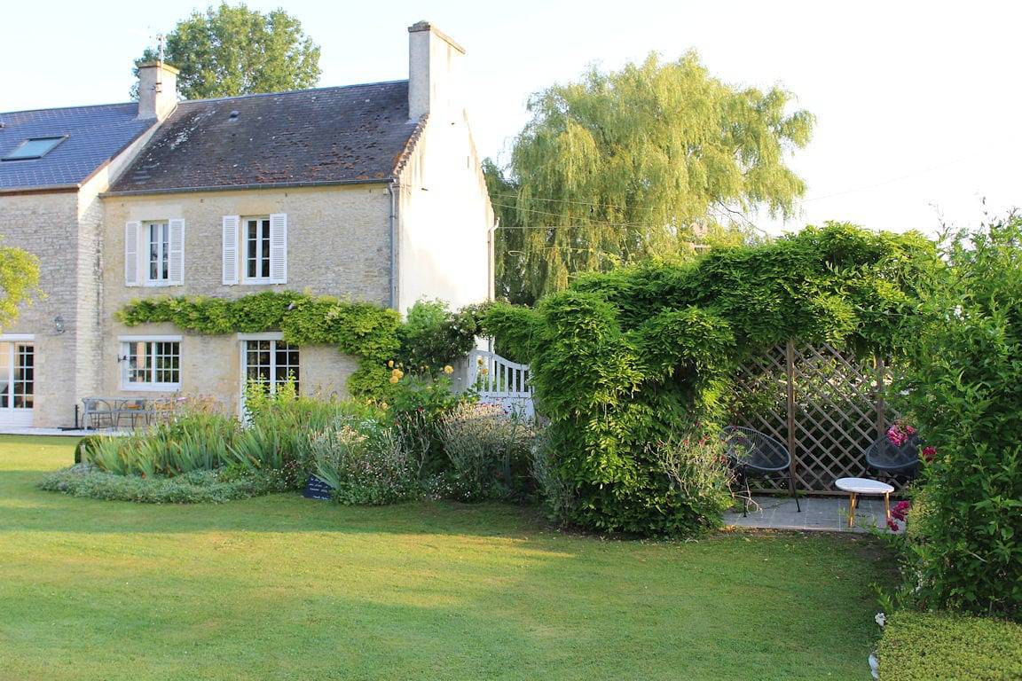 Entre Mer et Terre - Chambre Sérénité in Bazenville, Région de Bayeux