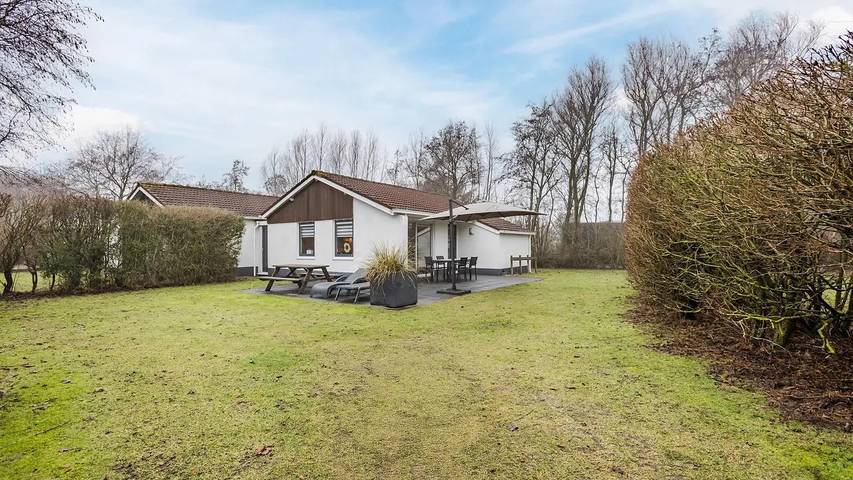 Bungalow für 5 Personen, mit Garten und Pool, mit Haustier auf Ameland
