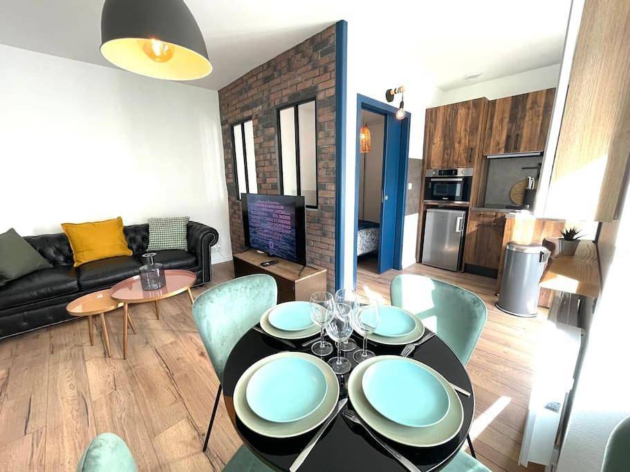 Appartement entier, One-Bedroom Apartment in Pau, Béarn