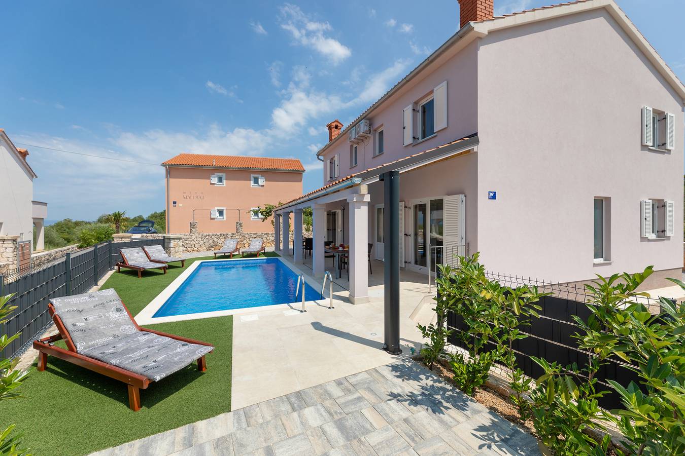 Villa Stjepan Zep in Županje, Polje