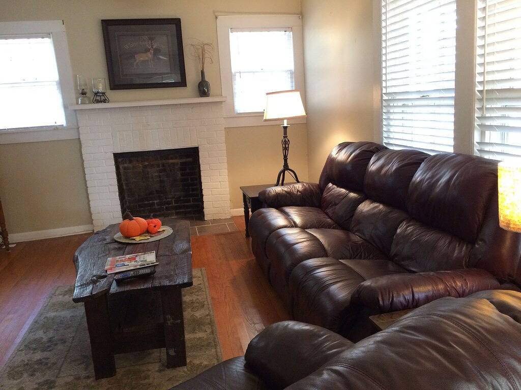 Discover Cherohala Skyway in just 6 mins! Cozy 3-bedroom retreat awaits. in Monroe County (TN)