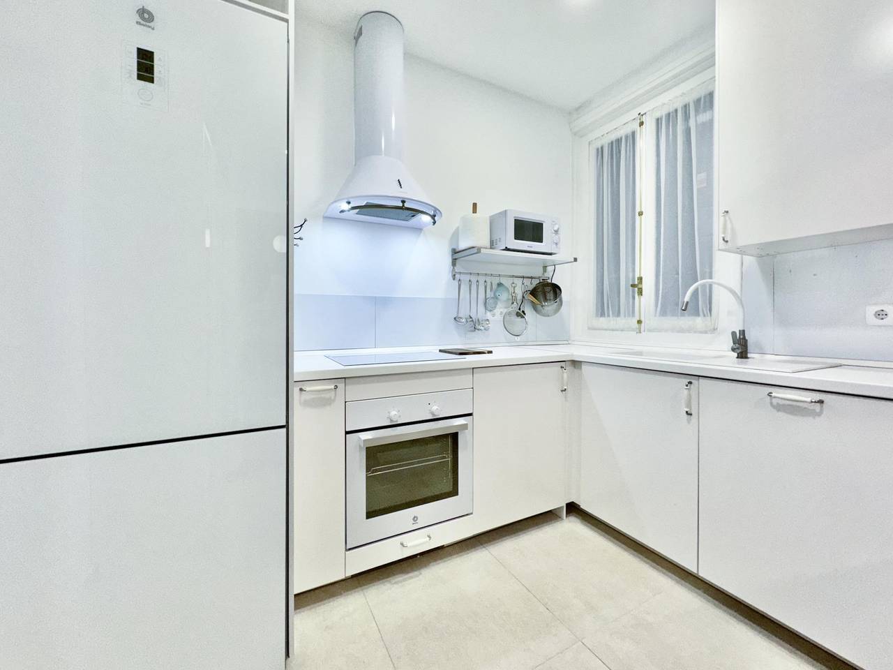 Apartamento vacacional entero, Alfonso Xii - 4 dormitorios junto a Retiro in Madrid, Provincia de Madrid