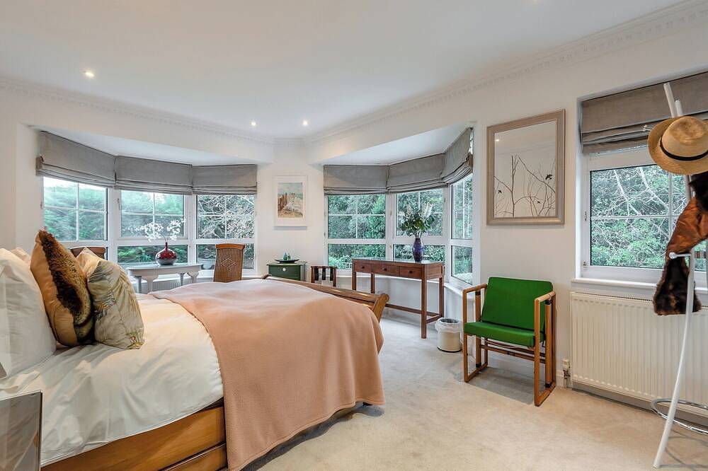 6 bedroom accommodation in Gosport in Gosport, Hampshire