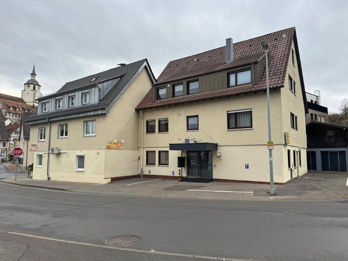 Gästezimmer , Pension Wauri in Waldenbuch, Landkreis Böblingen