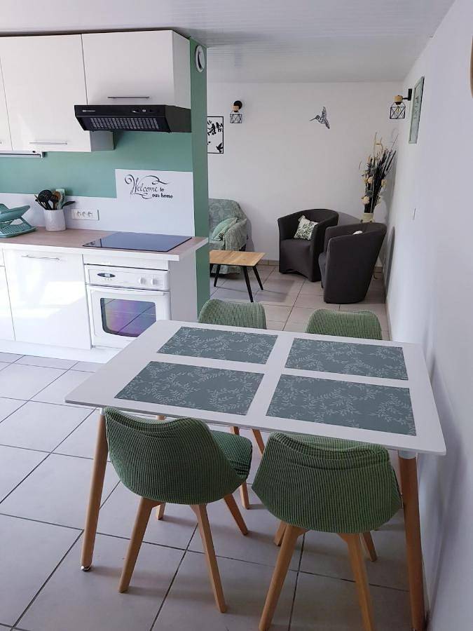 Location de vacances pour 5 personnes, avec jardin et vue à Bas-en-Basset - 3