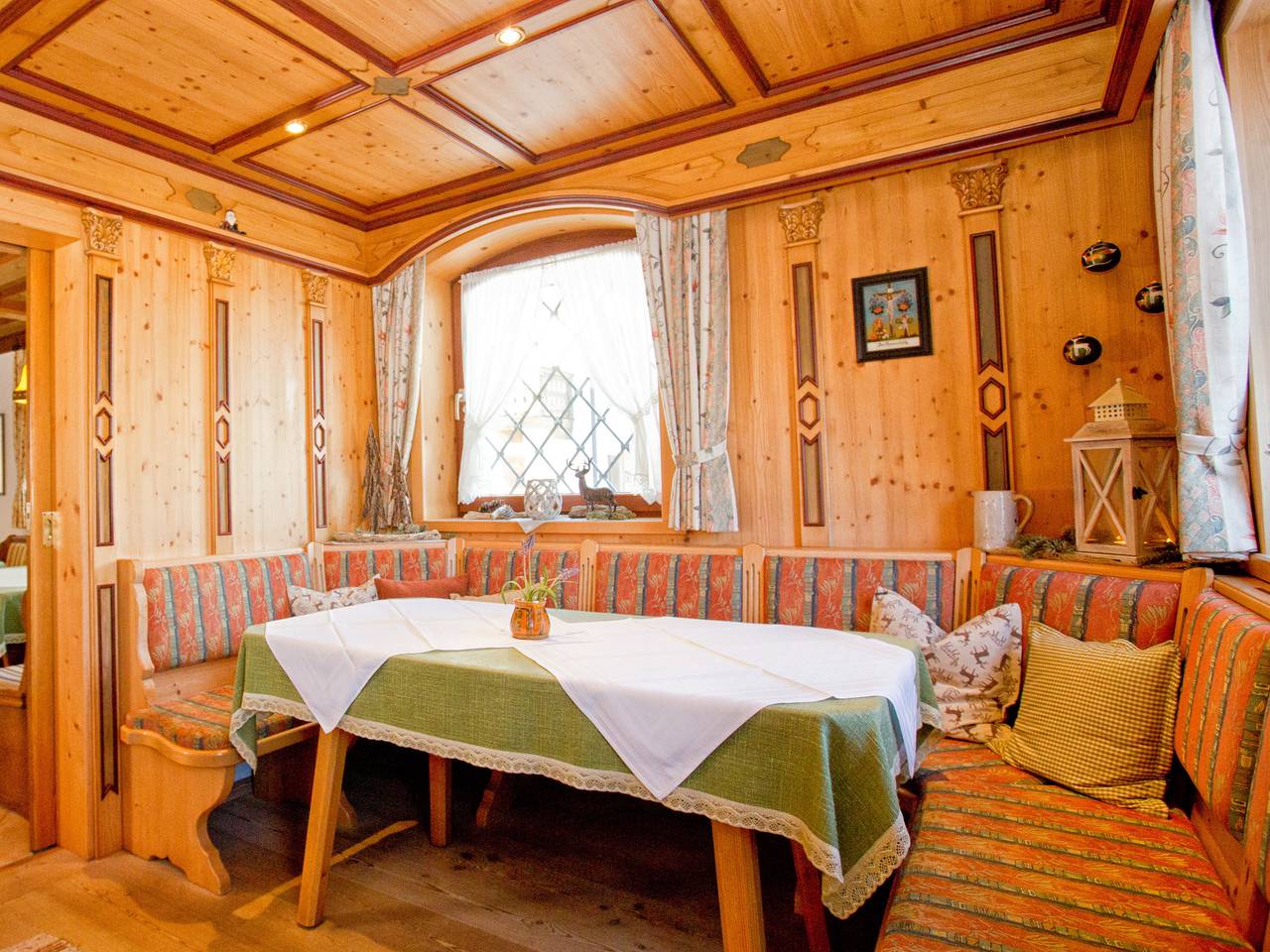 Pension Restner - Chiemgau Karte - Doppelzimmer mit Balkon und Dusche und Wc in Inzell, Bayerische Alpen