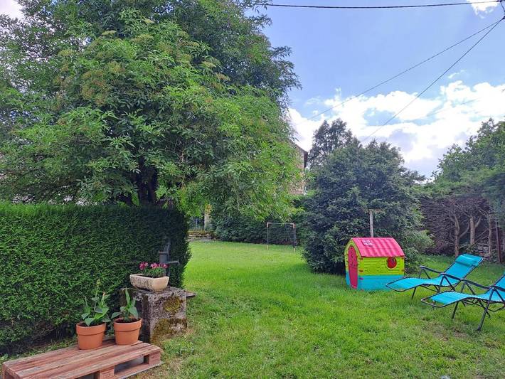 Location de vacances pour 10 personnes, avec jardin et terrasse à Canet-de-Salars - 4