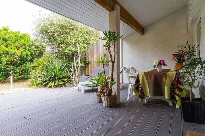 Gîte pour 4 personnes, avec Terrasse et Jardin dans Hourtin Plage