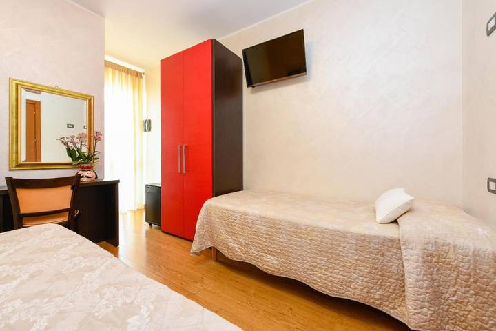 Chambre d’hôte pour 2 personnes, avec balcon à Sirmione - 3
