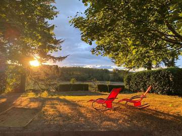 Gîte pour 6 personnes, avec jardin à Moulins-le-Carbonnel