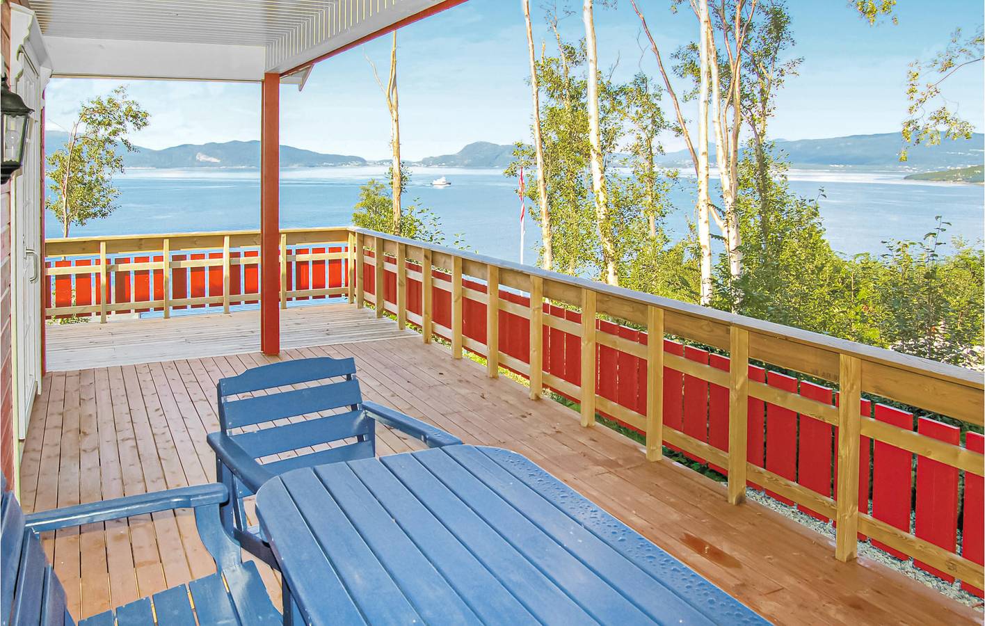Vakantiehuis voor 8 personen met terras in Sykkylven