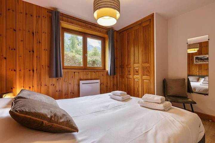 Chalet 4Br Garden | Nature | Views | BBQ | Stove in Chamonix-Mont-Blanc, Bonneville region