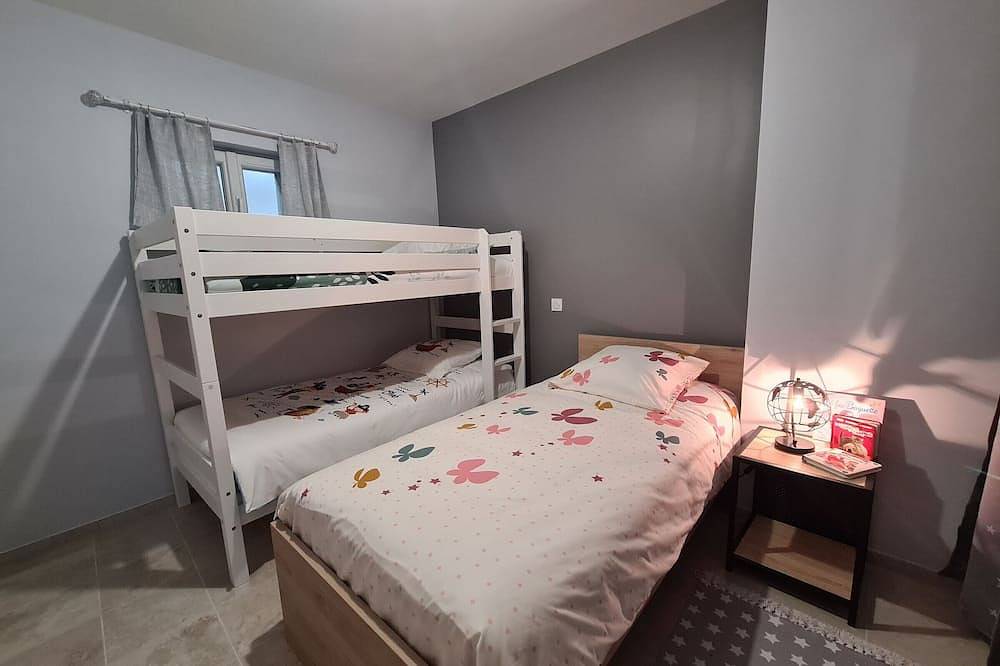 Gîte familial proche du zoo de Beauval avec cour privative in Lye, Vallée de la Loire