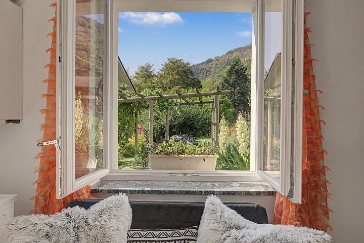 Hel lejlighed, Apartment 'Bellissima Collina' with Mountain View and Garden in Saint-Pierre (Aostatal), Comune di Saint-Pierre