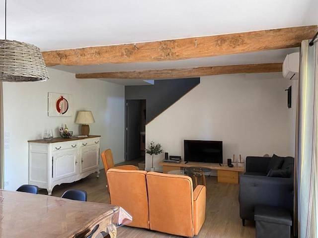 Location de vacances pour 11 personnes, avec Terrasse ainsi que Jardin et Vue à Camélas - 4
