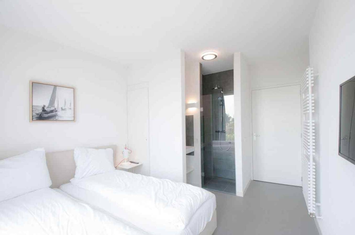 Freistehende Ferienvilla für 8 Personen mit 2 Badezimmern in einem Ferienresort in Tholen in Tholen, Niederländische Nordsee