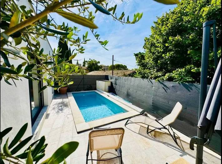 Location de vacances pour 6 personnes, avec piscine à Saint-Maximin (Nimes) - 2