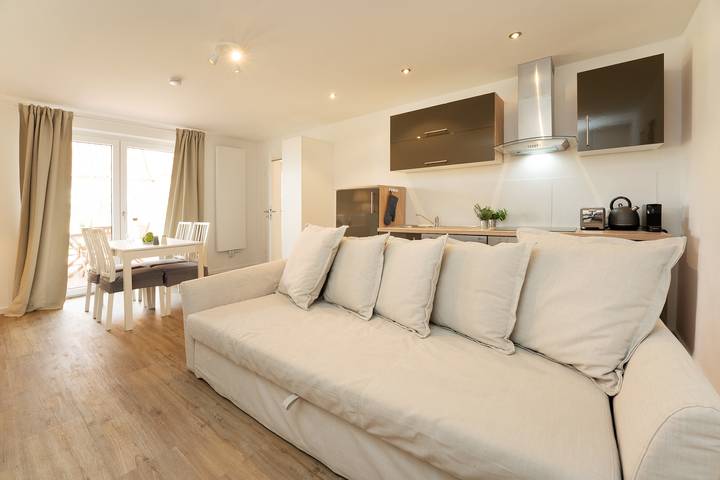 Ferienwohnung für 4 Personen, mit Terrasse und Garten in Grebin