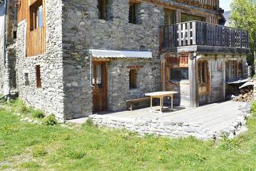 Maison de campagne pour 15 personnes, avec jardin et balcon dans Station De Montalbert