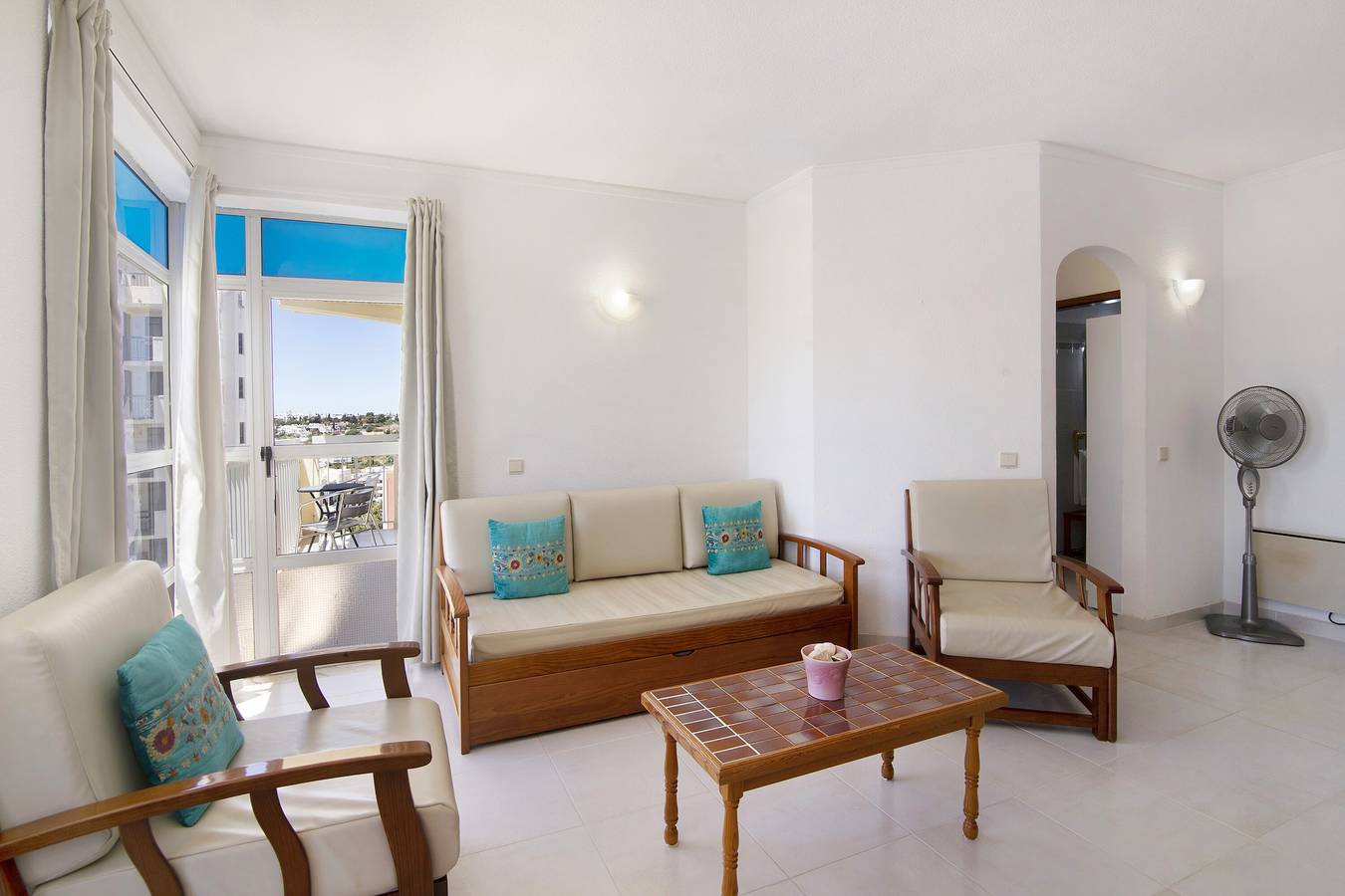 Appartement entier, Apt. São Rafael 11ºd – Vue mer, Wi-Fi et climatisation in Armação de Pêra (costa), Armação de Pera