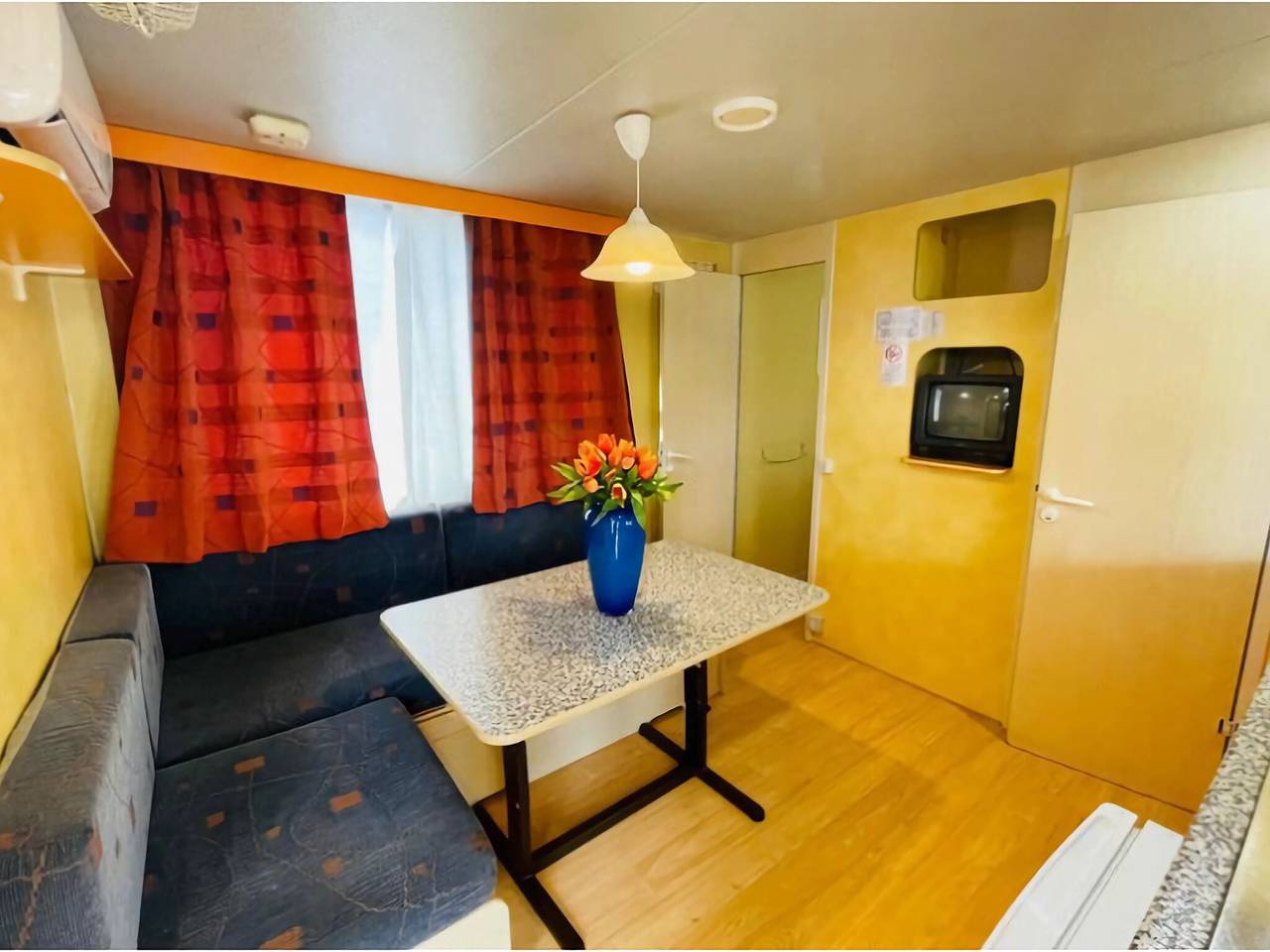 Chalet am Trasimenischen See mit Wassersport in Tuoro sul Trasimeno, Lago Trasimeno