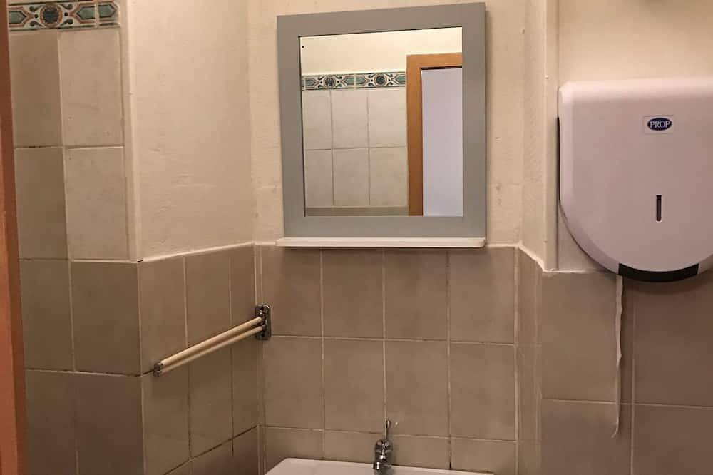 Entire apartment, Cozy apartment downtown in Millau, Parc naturel régional des Grands Causses