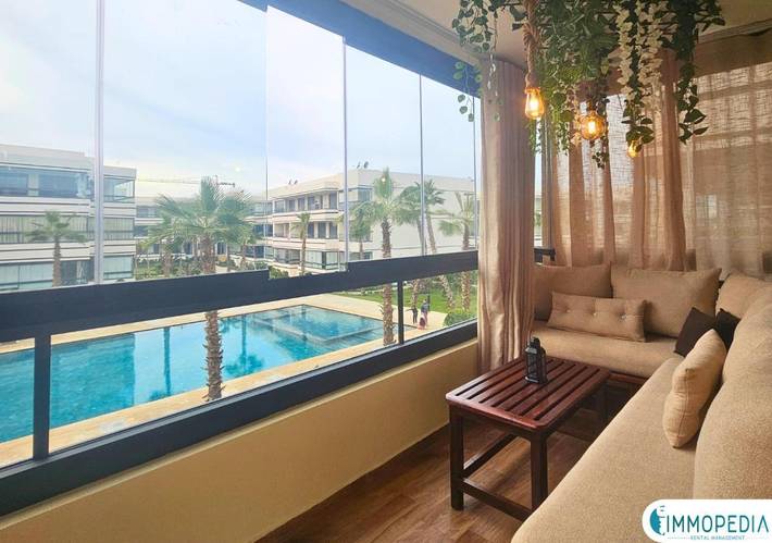 Apartamento de vacaciones para 4 personas, con balcón y vistas además de piscina y jardín - 1