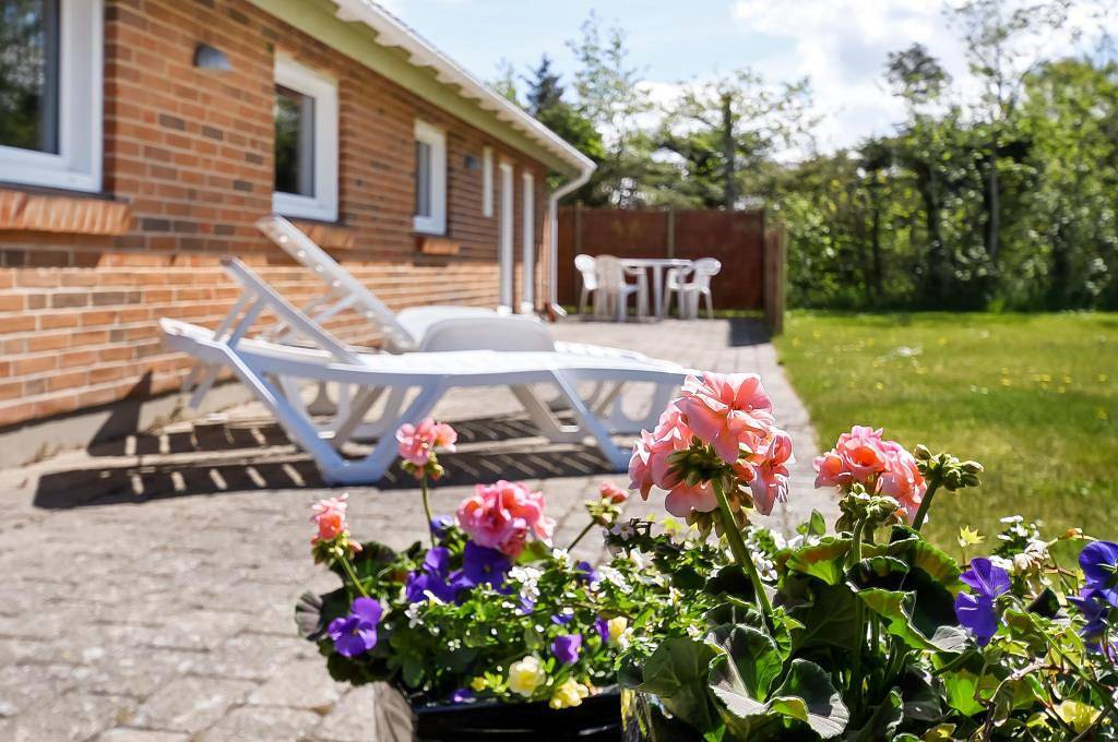 Schönes Ferienhaus für 8 – Mit Sauna, Whirlpool und schöner Terrasse in Nørhede Vest, Ulfborg