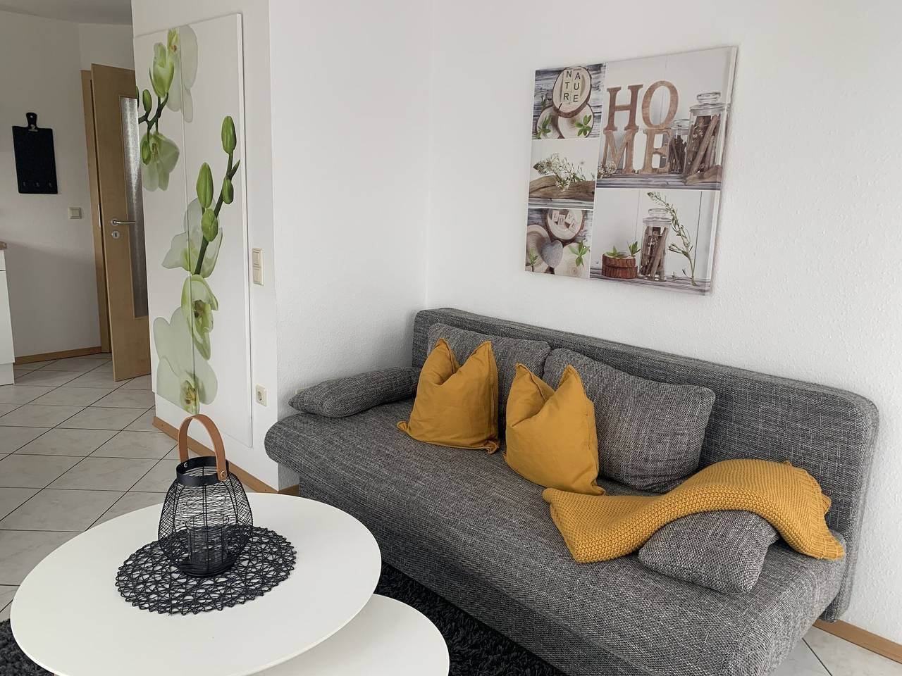 Ganze Wohnung, Große Ferienwohnung mit Seeblick, Balkon und Wi-Fi in Bodman-Ludwigshafen, Landkreis Konstanz