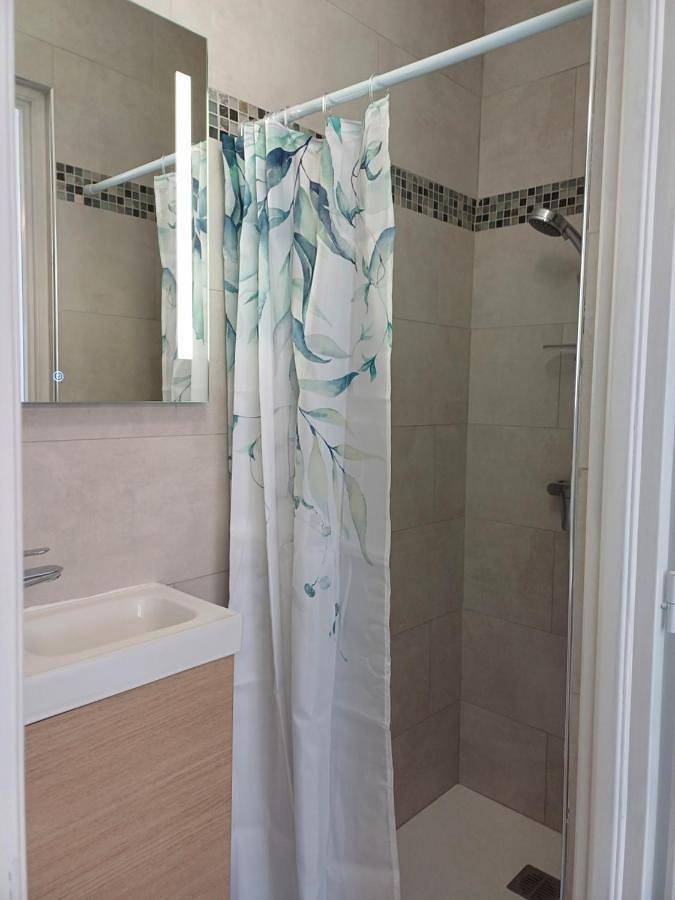 Location de vacances pour 6 personnes, avec jardin et vue à Santa-Maria-Figaniella - 4