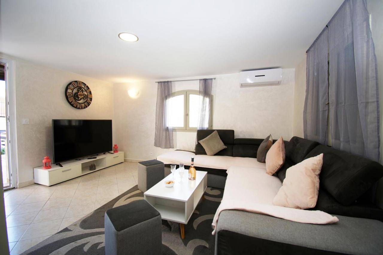Appartement entier, L'Escale Standing Presta in La Valette-du-Var, Côte méditerranéenne (France)