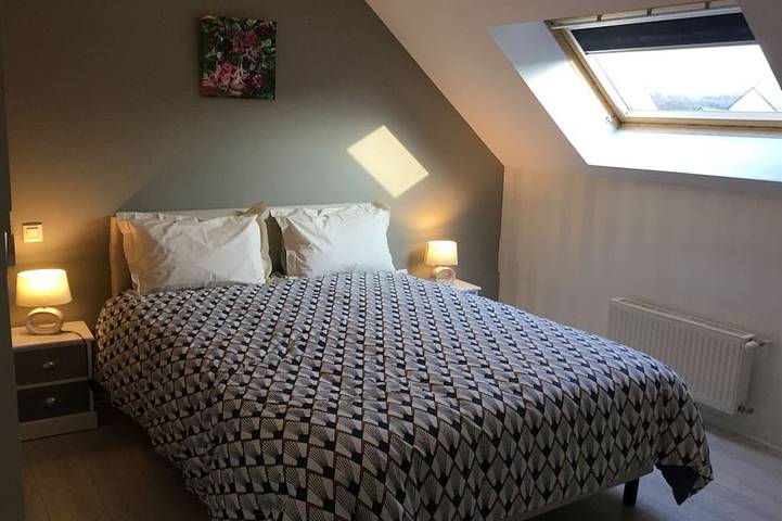 Large House 4 bedrooms. 125 m2 .2 closed garages in Ploeren, Côte des Mégalithes