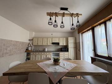 Gîte pour 6 personnes, avec jardin ainsi que sauna et vue à Santa Giustina