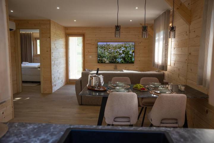 Ferienpark für 8 Personen, mit Garten und Seeblick sowie Ausblick und Pool, mit Haustier in Slowenien - 4