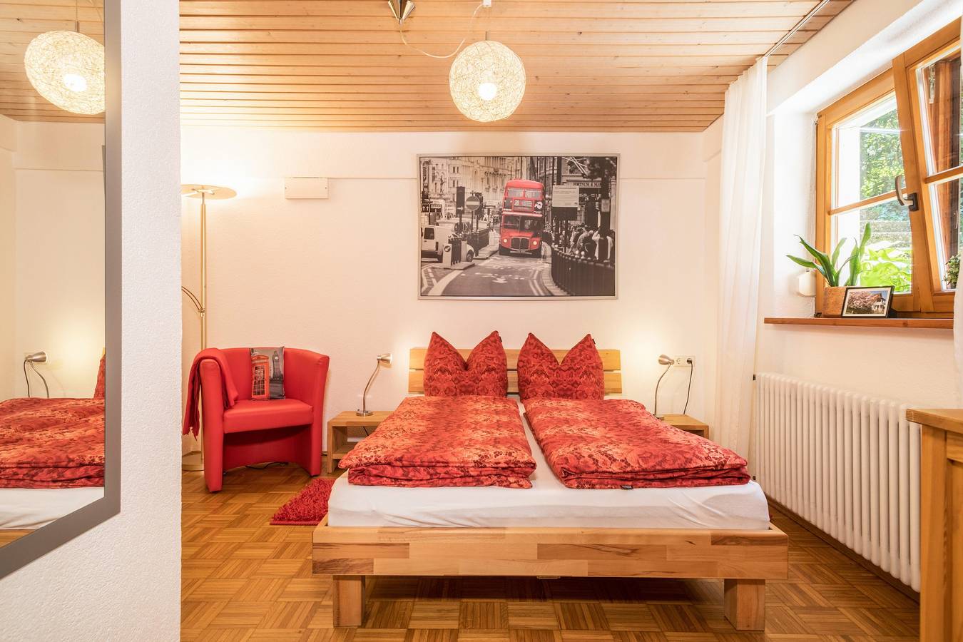 Ganze Wohnung, Apartment im Haus Sonnenschein mit Terrasse, Garten & Wlan, 10 km zum Bodensee  in Bermatingen, Region Bodensee-Oberschwaben
