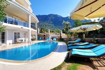 Ferienhaus für 10 Personen, mit Balkon und Garten in Ägäisregion