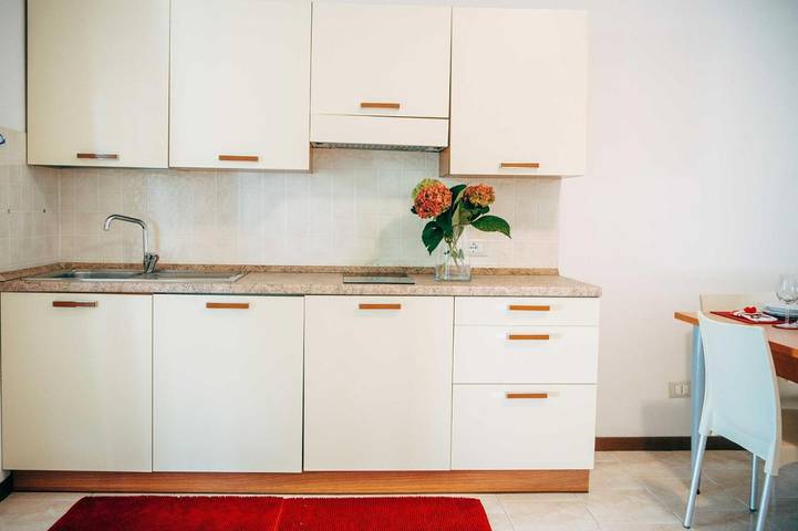 Camping pour 4 personnes, avec jardin ainsi que bassin pour enfant et piscine à Peschiera del Garda - 4