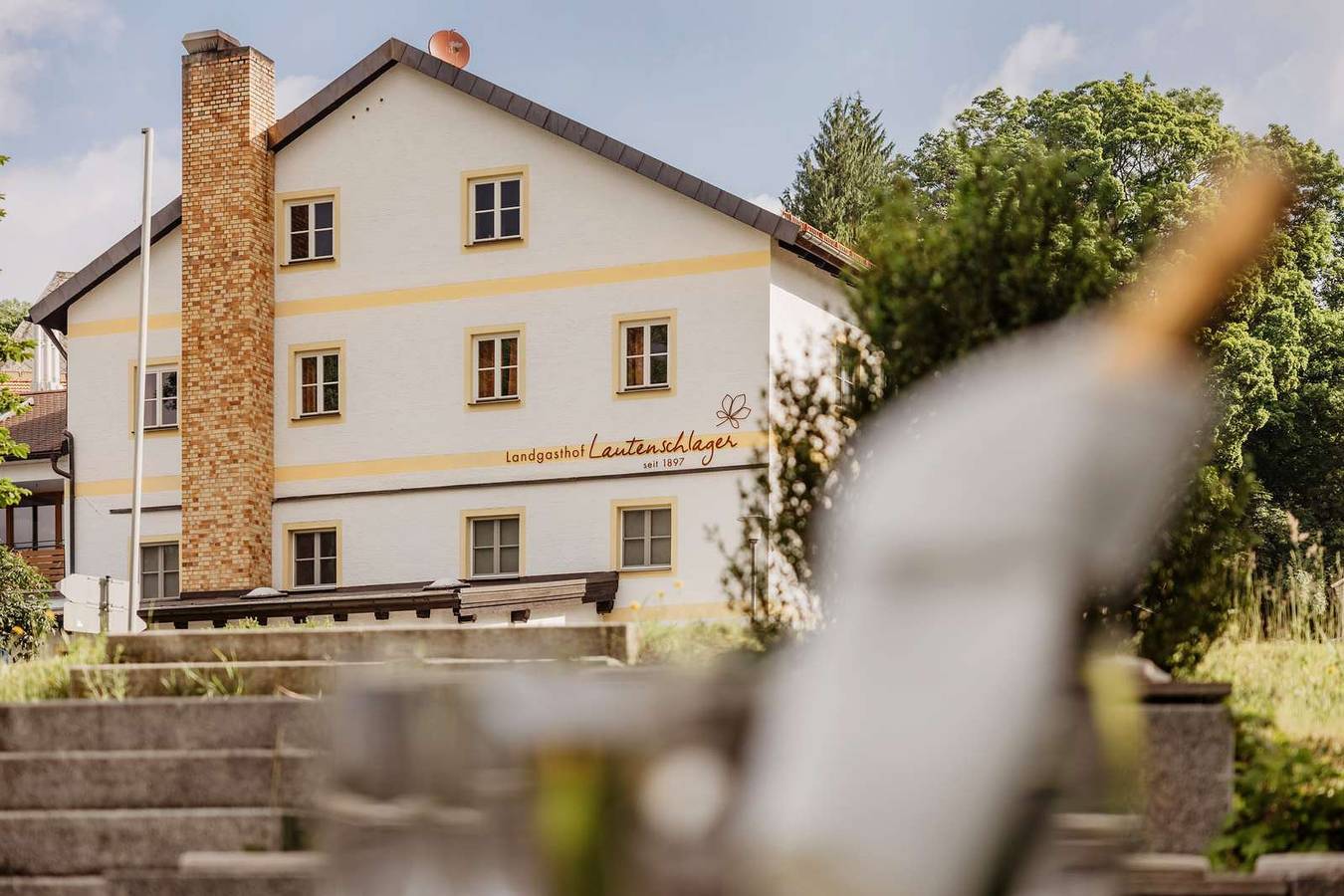 Landgasthof Lautenschlager - Komfort-Dreibettzimmer in Regenstauf, Ostbayern
