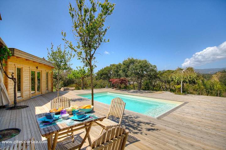 Charmant gîte avec piscine, parking, à 2 km de la plage de la Tour in Figari, Arrondissement de Sartène