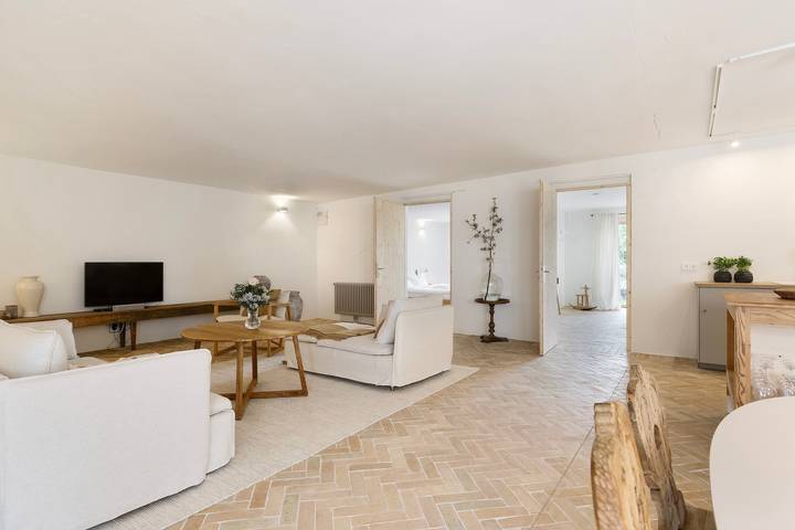 Hel lägenhet, Apartment 'Im Gräbele' with Private Terrace, Private Garden and Wi-Fi in Rosenfeld, Neckar-Alb