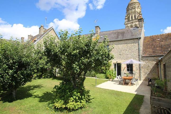 Gîte pour 5 personnes, avec jardin à Sainte-Marie-du-Mont