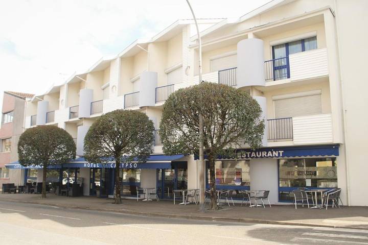 Hôtel pour 5 personnes, avec terrasse dans Thermes Berot - 3
