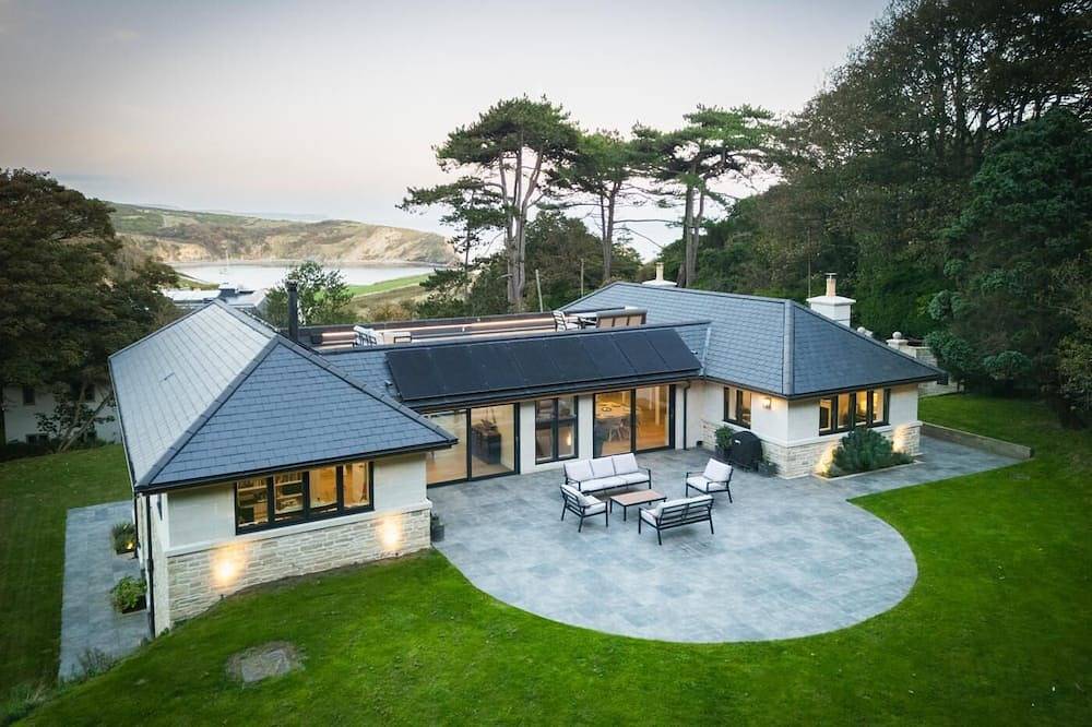 Cottage for 10 People in West Lulworth, Purbeck Heritage Coast