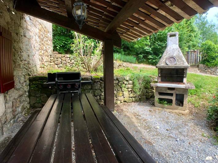 Gîte pour 2 personnes, avec piscine ainsi que terrasse et jardin à Rosières (Ardèche) - 4