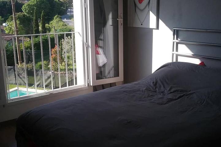 Location de vacances pour 6 personnes, avec jardin et terrasse à Rognes - 4