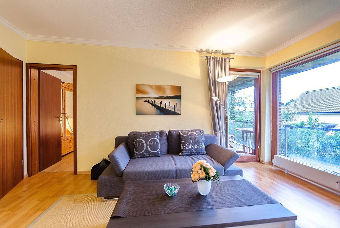 Ganze Wohnung, Komfort und kleiner Dorfteichblick. in Wenningstedt, Sylt