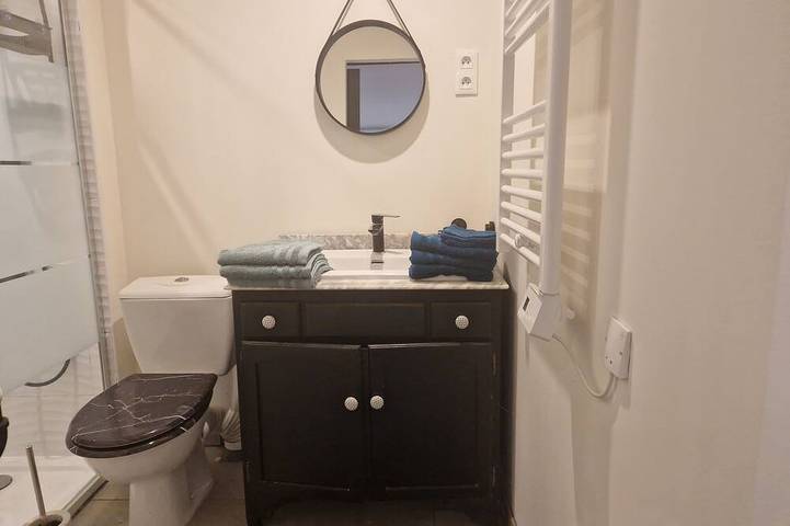 Gîte pour 6 personnes, avec piscine, animaux acceptés à Saint-Hilaire-de-Brethmas - 4