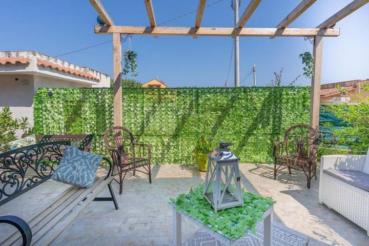 Villa per 4 persone, con piscina e giardino nonché panorama, con animali domestici in Carini