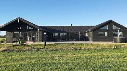 Ferienhaus für 25 Personen in Møn, Bild 1