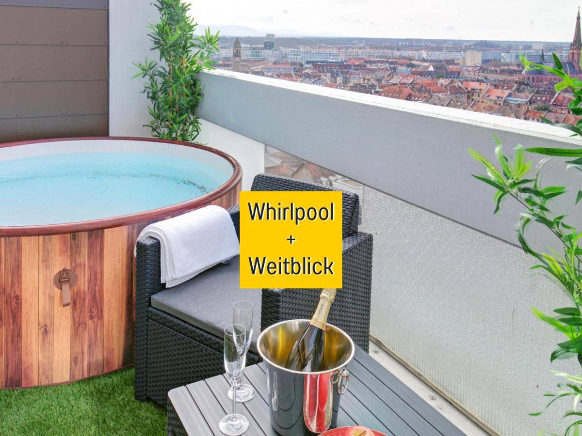 Ganze Wohnung, Das Penthouse mit 3 Dachterrassen, Whirlpool & Panoramablick in Karlsruhe, Rheinebene